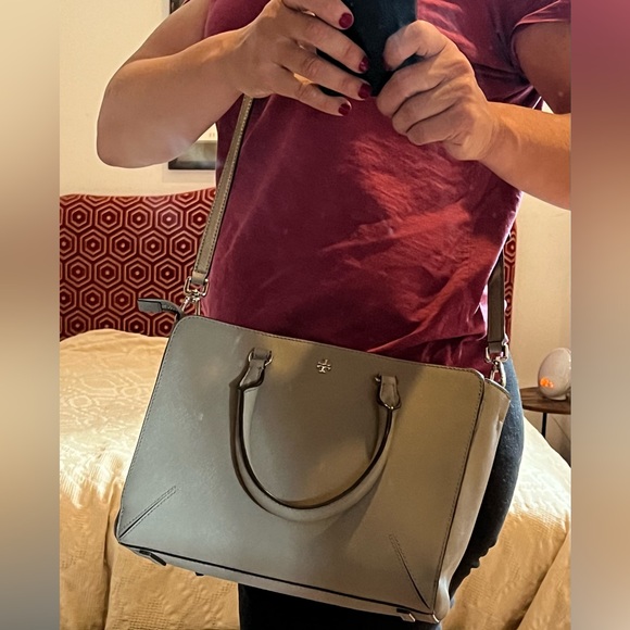 Tory Burch Robinson Small Zip Leather Tote - Picture 11 of 17